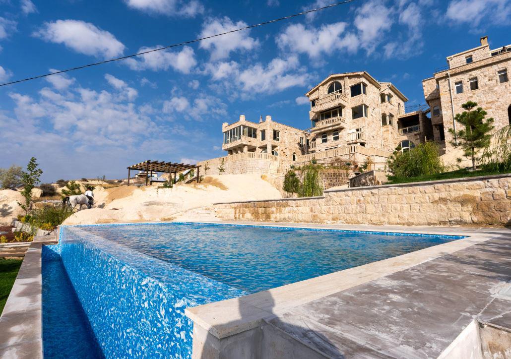 Be Still Alexa Smart Luxury Escape