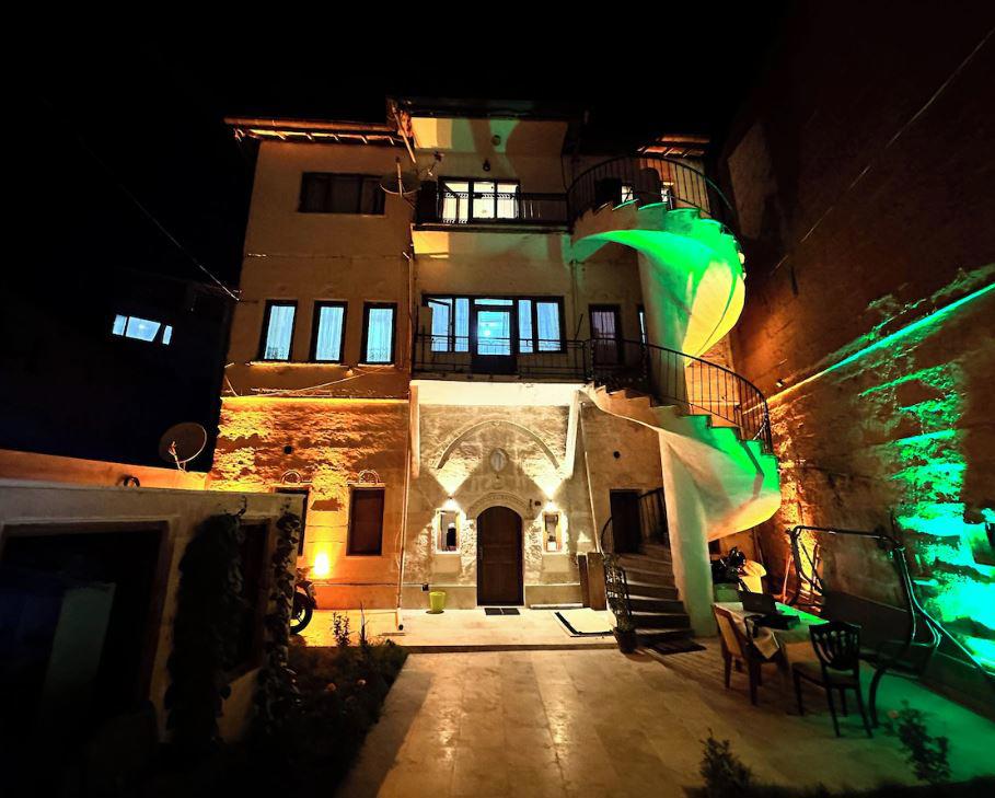 Uluyol Stone House