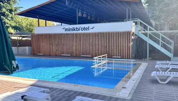 Minik Bi Otel