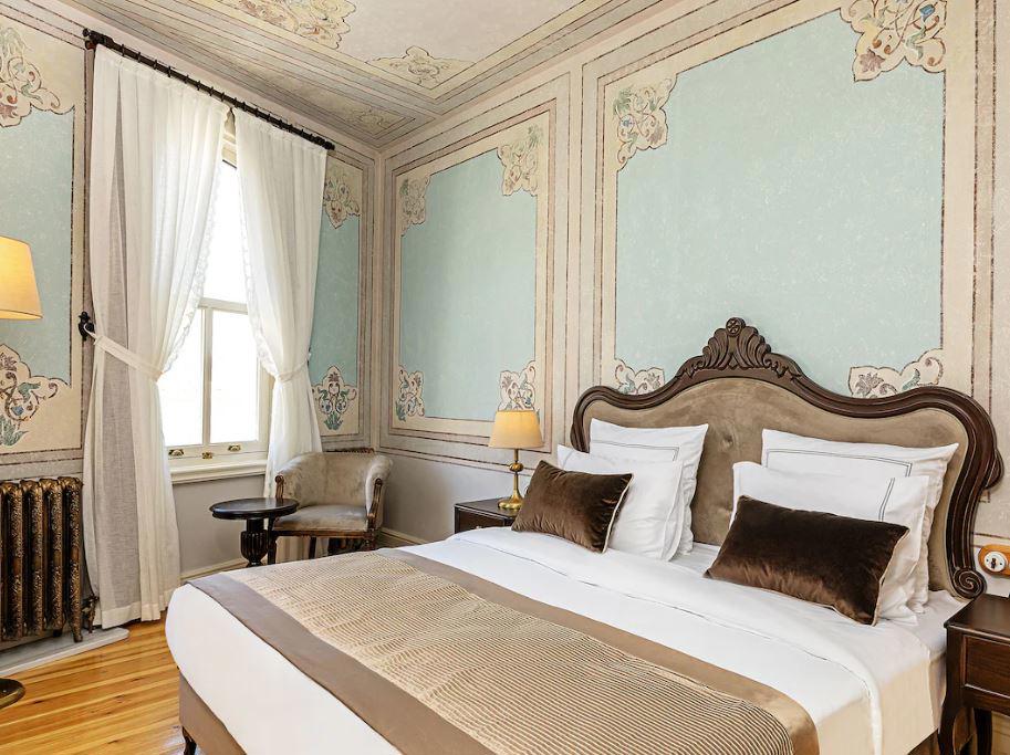 Meroddi Barnathan Hotel