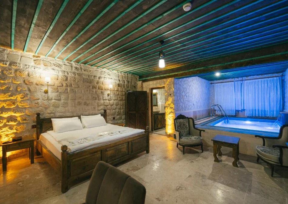 Cappatria Cave House