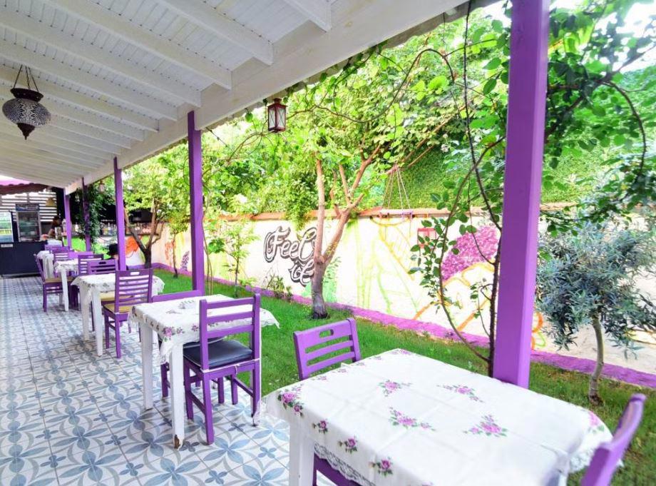 Mor Salkım Konağı Alaçatı