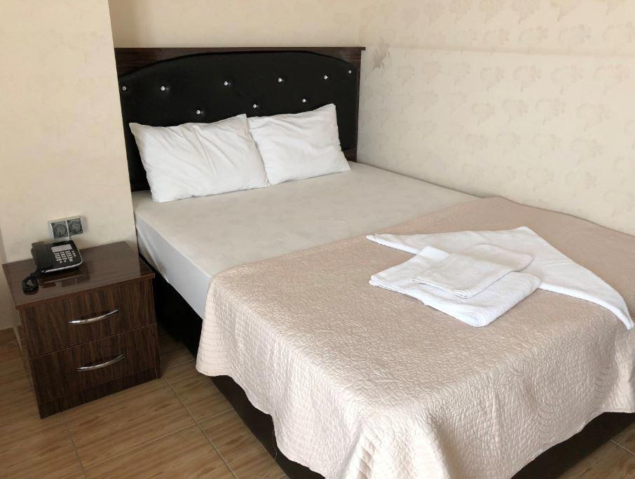 Yumurtalık Otel