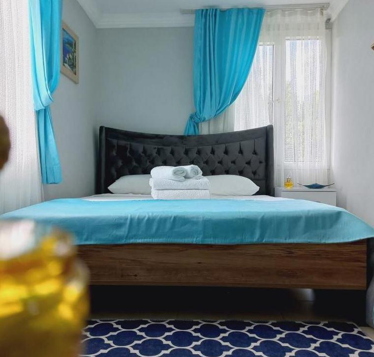 Rastgele Otel Cafe & Bistro Sığacık