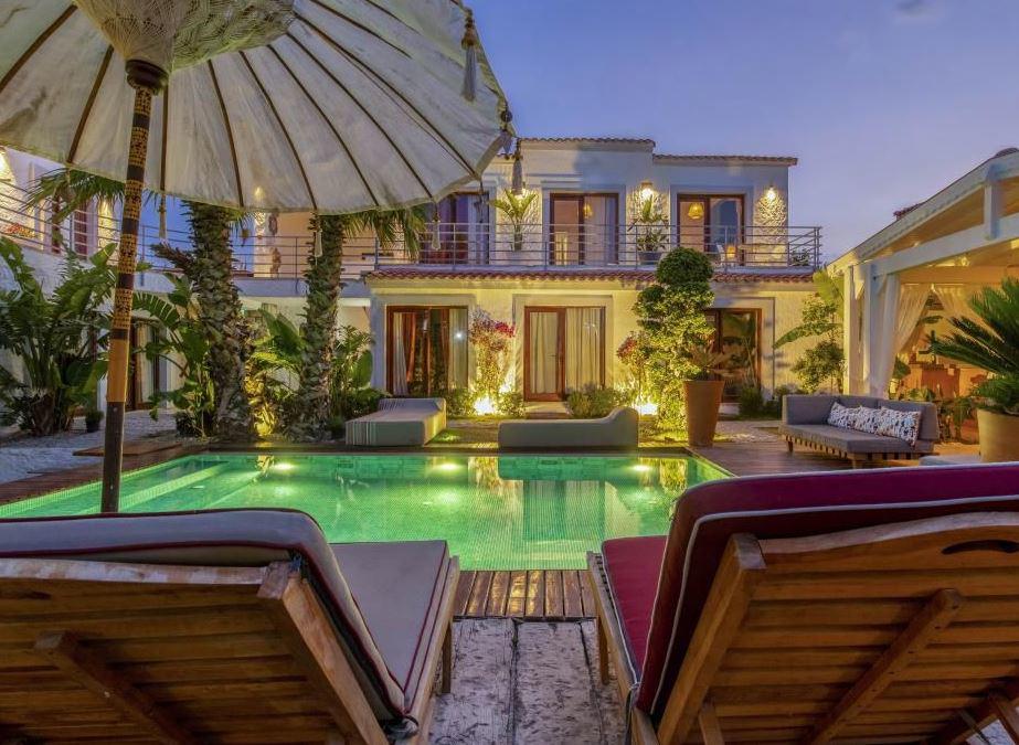 777 Alaçatı Adult Only