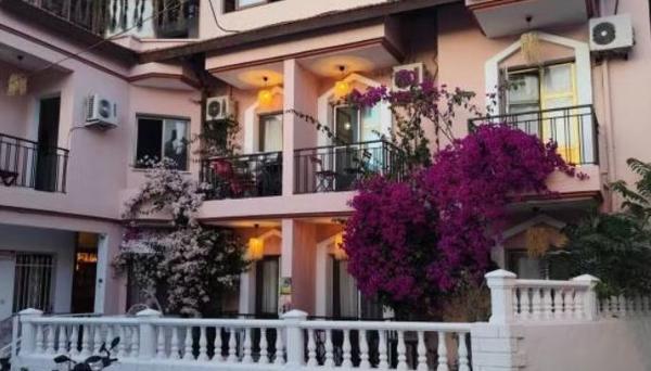 Yeşim Pansiyon Çeşme