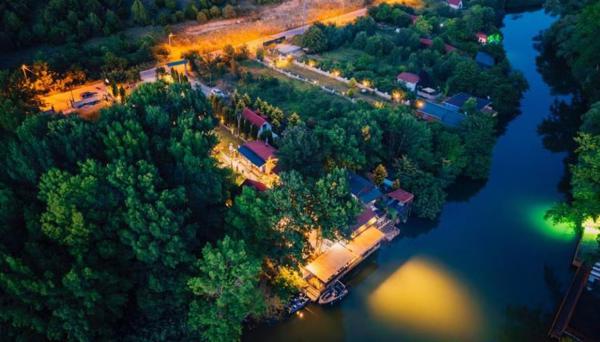 Antik River House