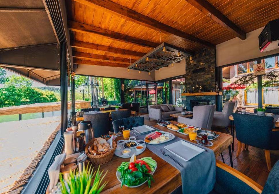 Antik River House