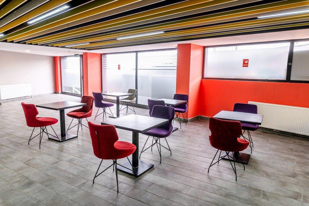 Arena Luxury Hotel Suites