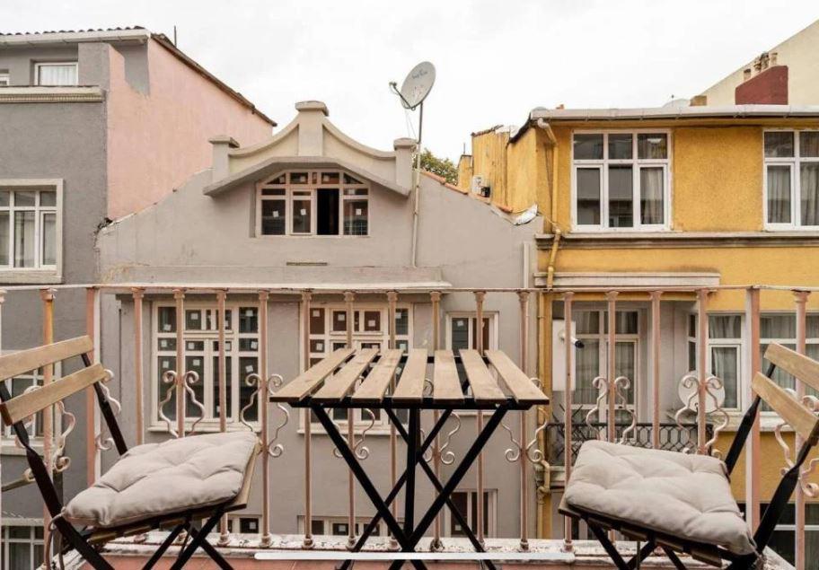 Le Antique 1892 Istanbul