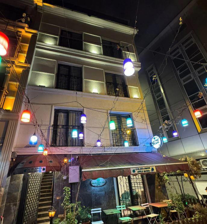 Galatagreenapple Hotel