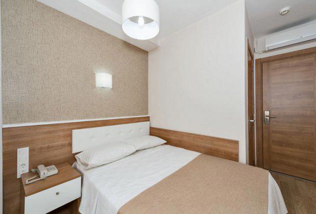 Metrohill Hotel