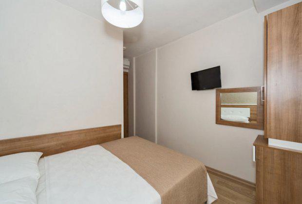 Metrohill Hotel