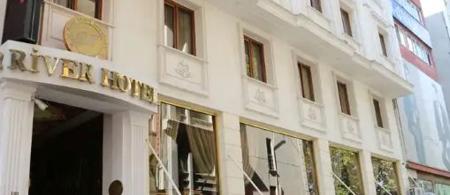 River Hotel