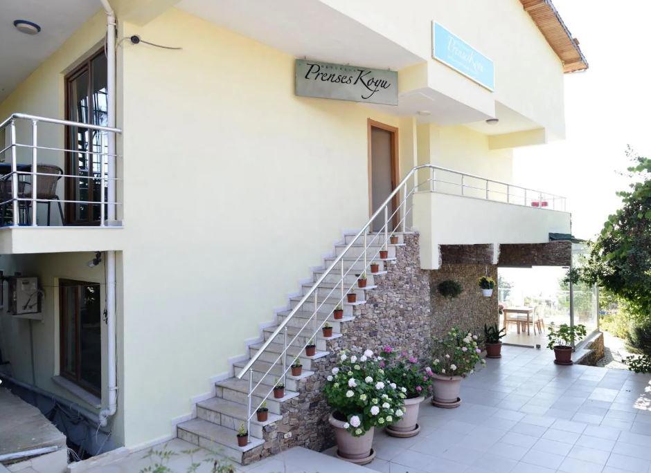 Prenses Koyu Otel
