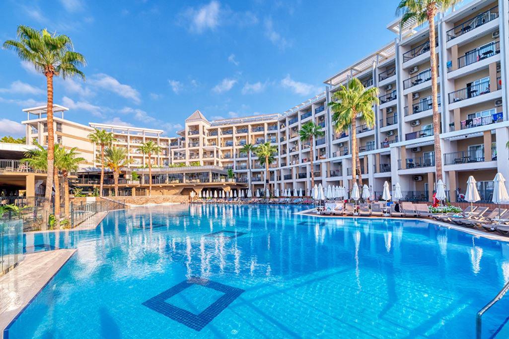 Seven Seas Palmeras Bay