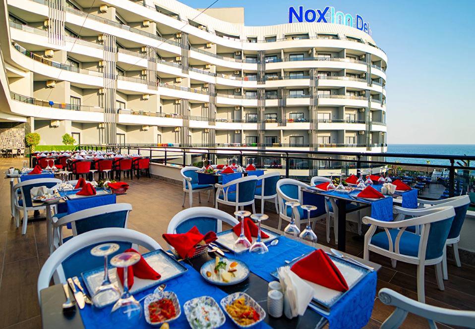 Noxinn Deluxe Hotel