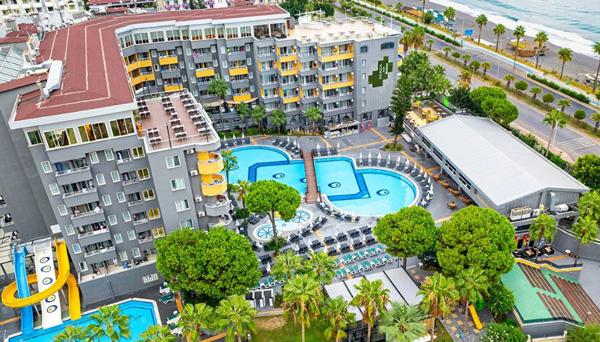 Senza Grand Santana Hotel