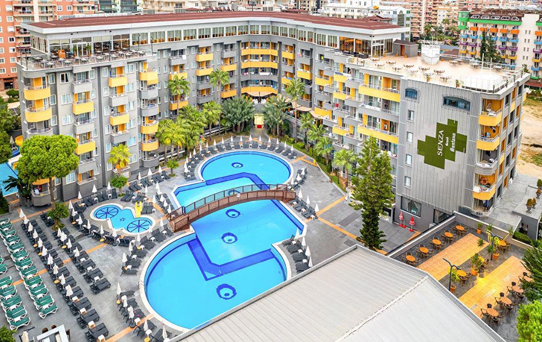 Senza Grand Santana Hotel