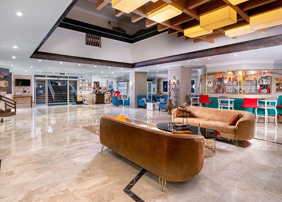 Club Big Blue Suite Hotel