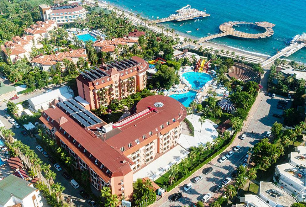 Palmeras Beach Hotel