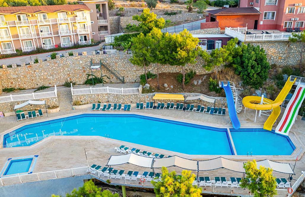 Senza Garden Holiday Club