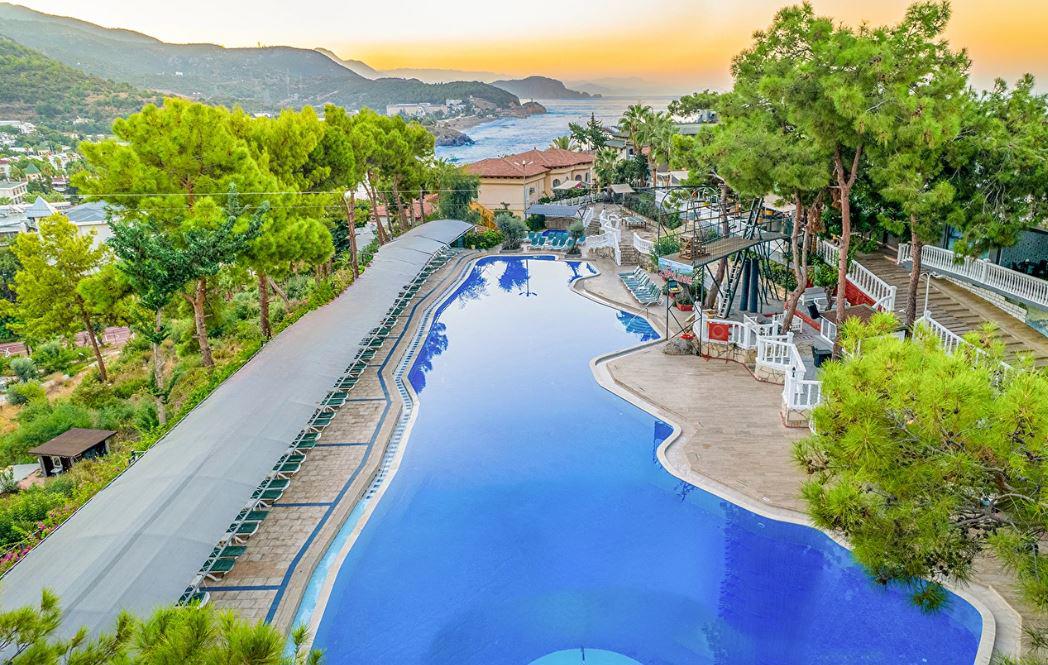 Senza Garden Holiday Club