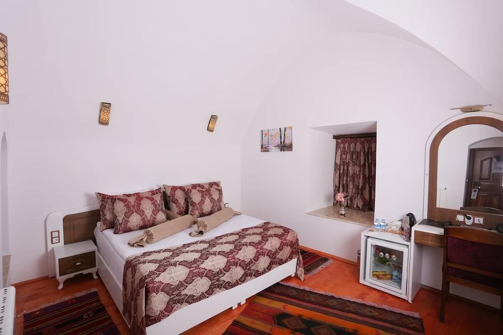 Behrampaşa Otel