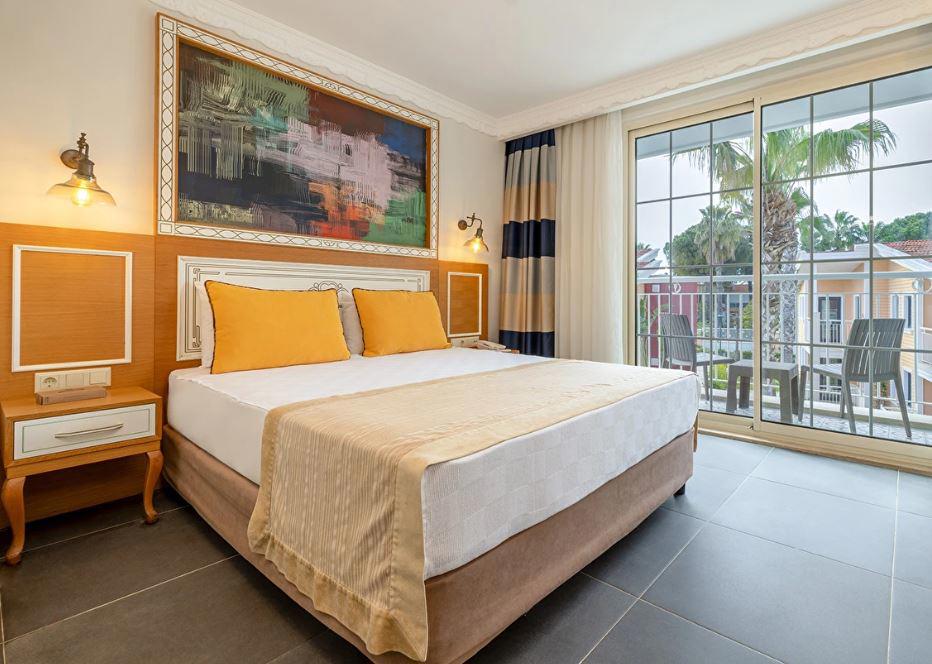 Crystal World Of Colours Comfort Collection