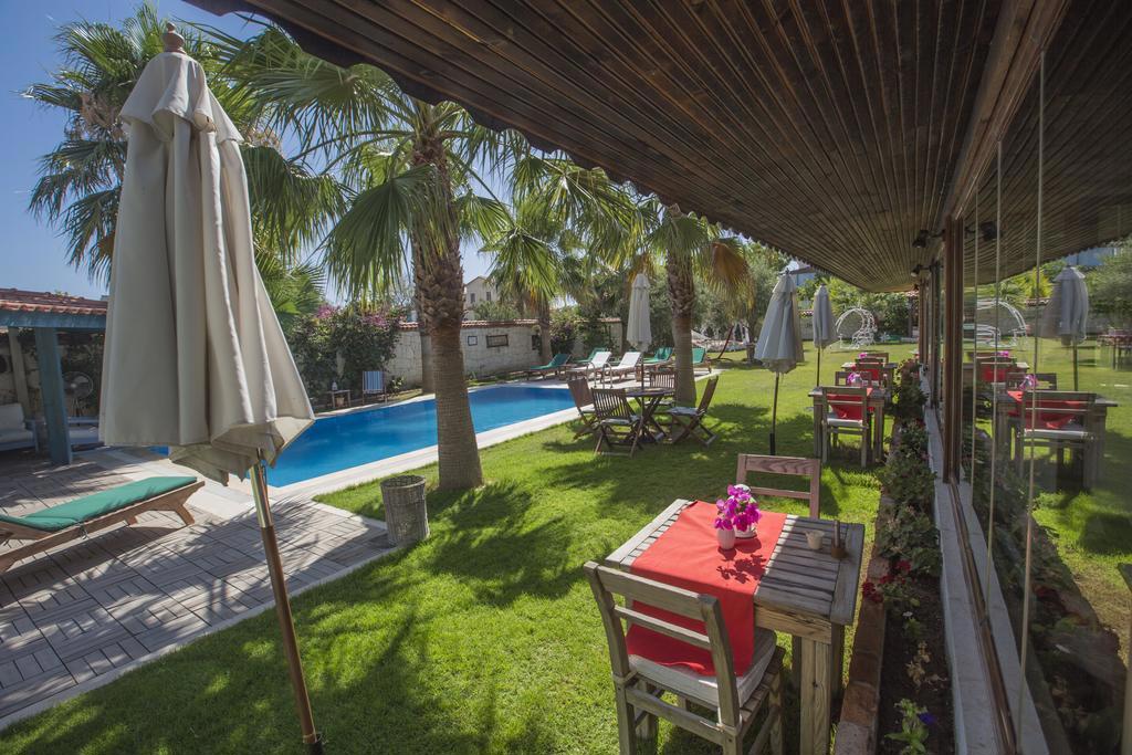 Tash Mekan Alaçatı Boutique Hotel
