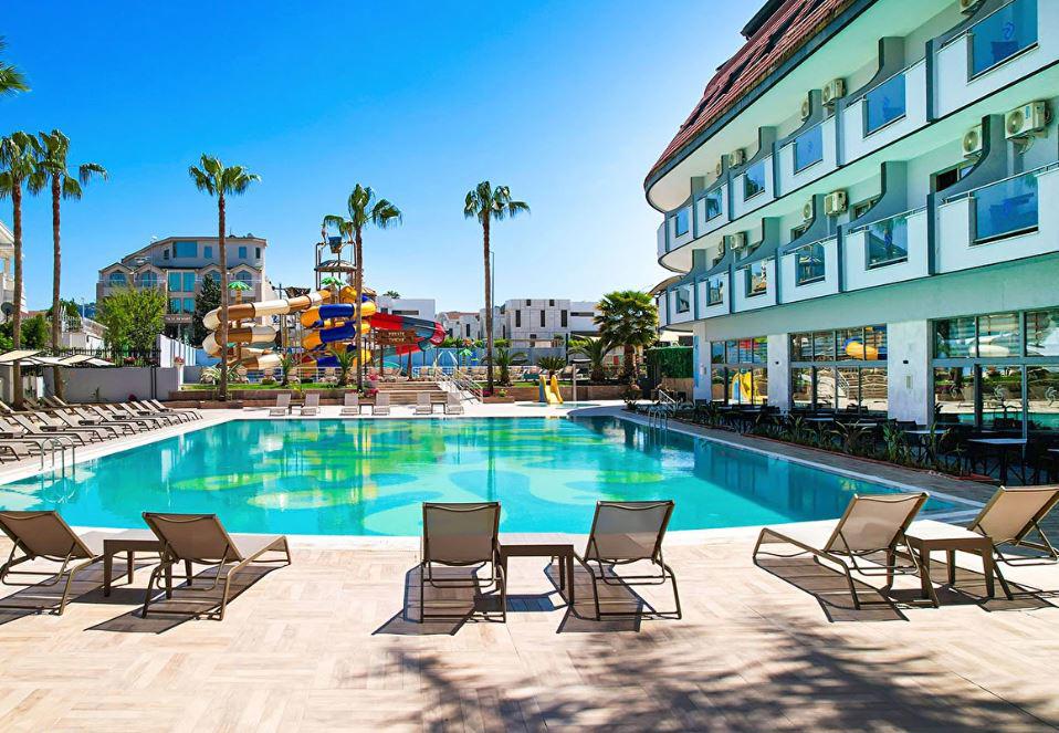 Dedeman Kemer Resort