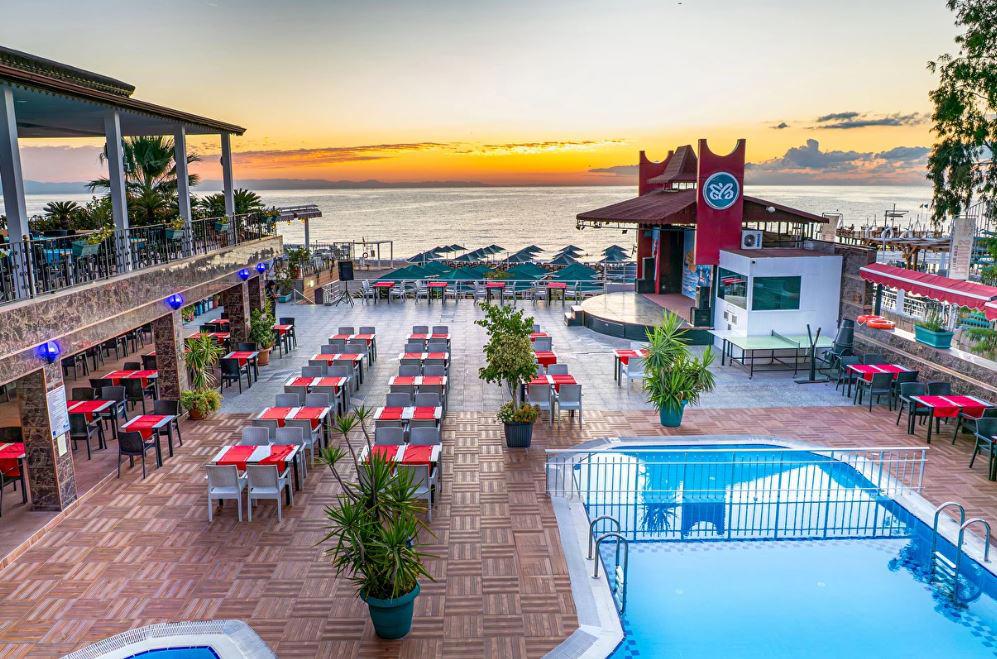 Aleria Belport Beach Hotel