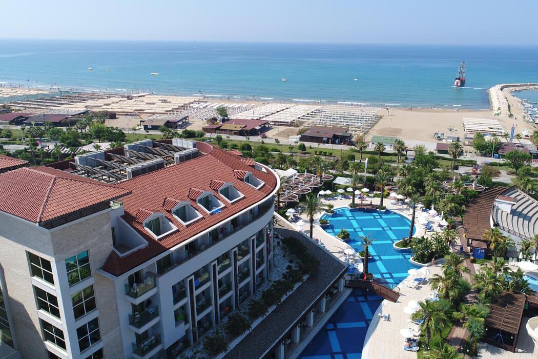 Sunis Evren Beach Resort Hotel & Spa
