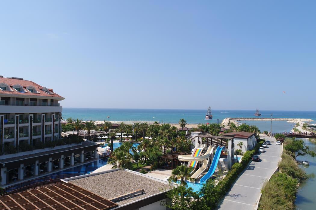 Sunis Evren Beach Resort Hotel & Spa