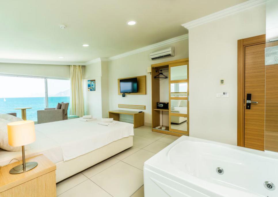 Dragut Point North Hotel