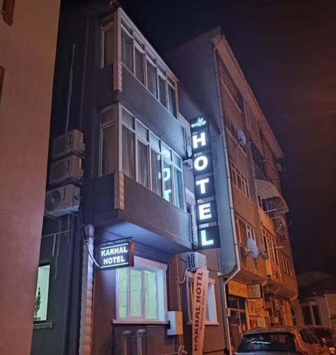 Karhal Hotel