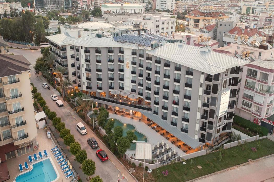 Kleopatra Dreams Beach