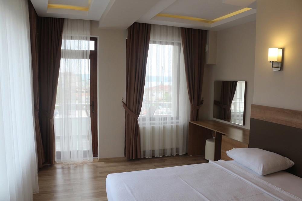 Longoz Hotel