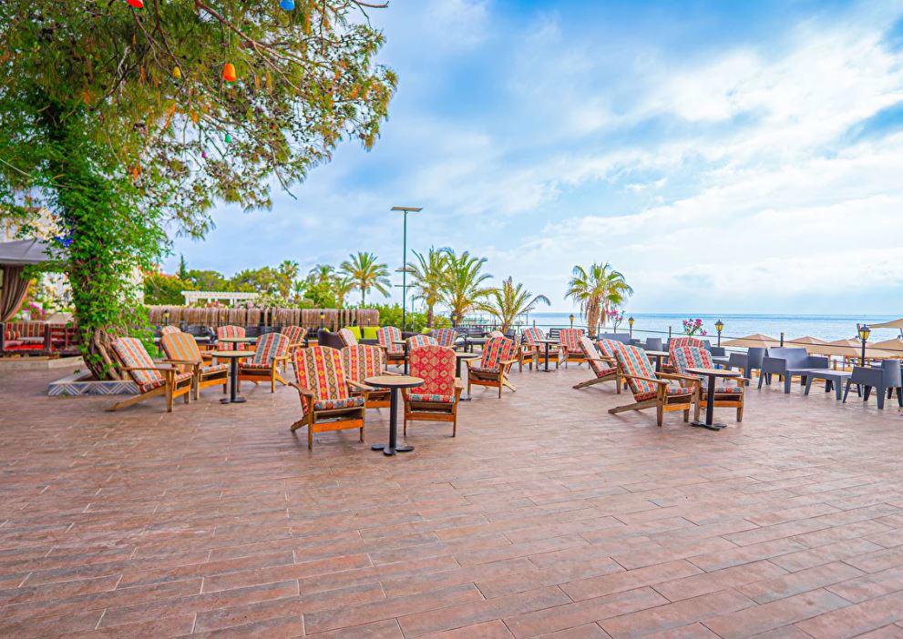 Rios Beach Hotel
