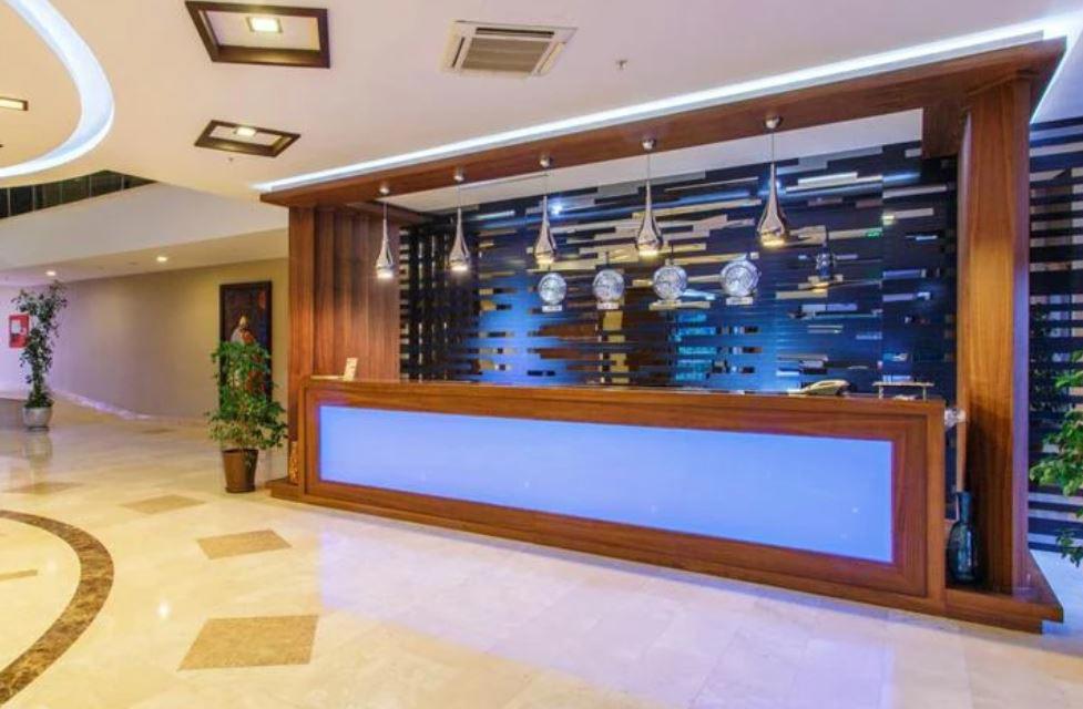 Lucida Beach Hotel
