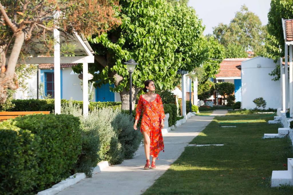 Teos Ormancı Tatil Köyü