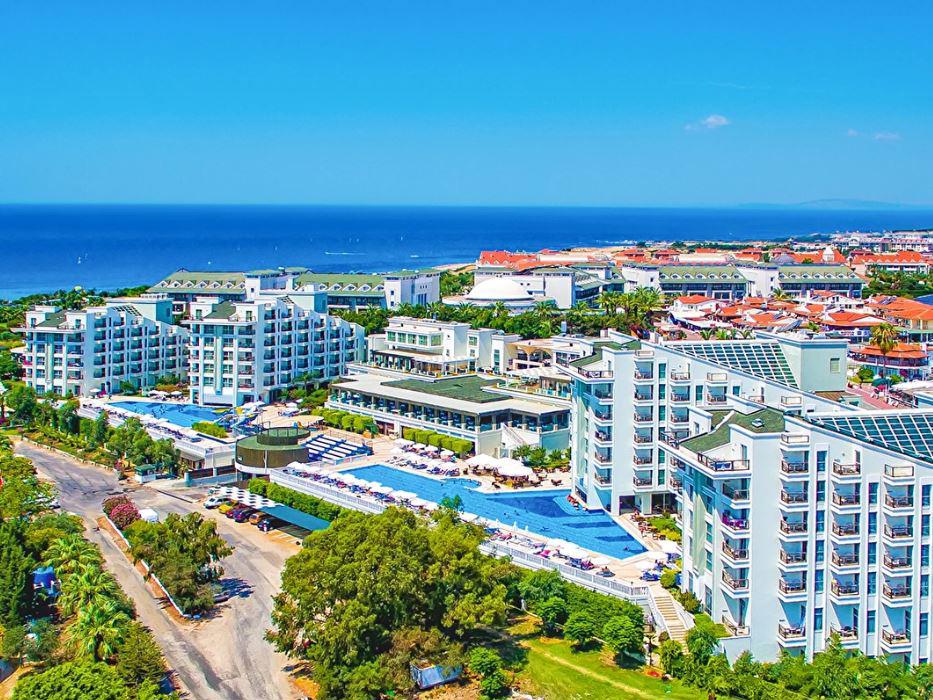 Royal Atlantis Spa & Resort