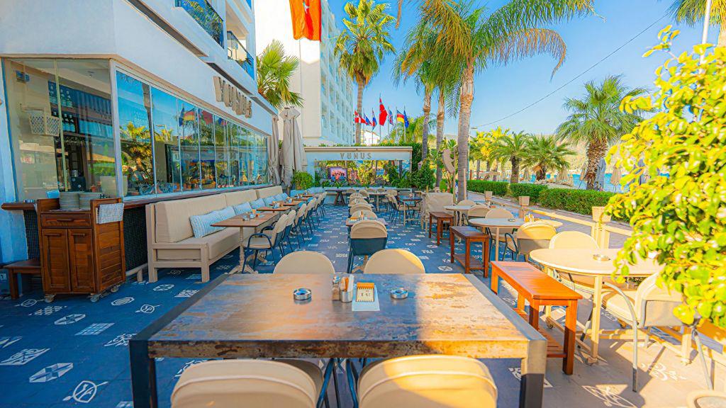 Yunus Beach Hotel