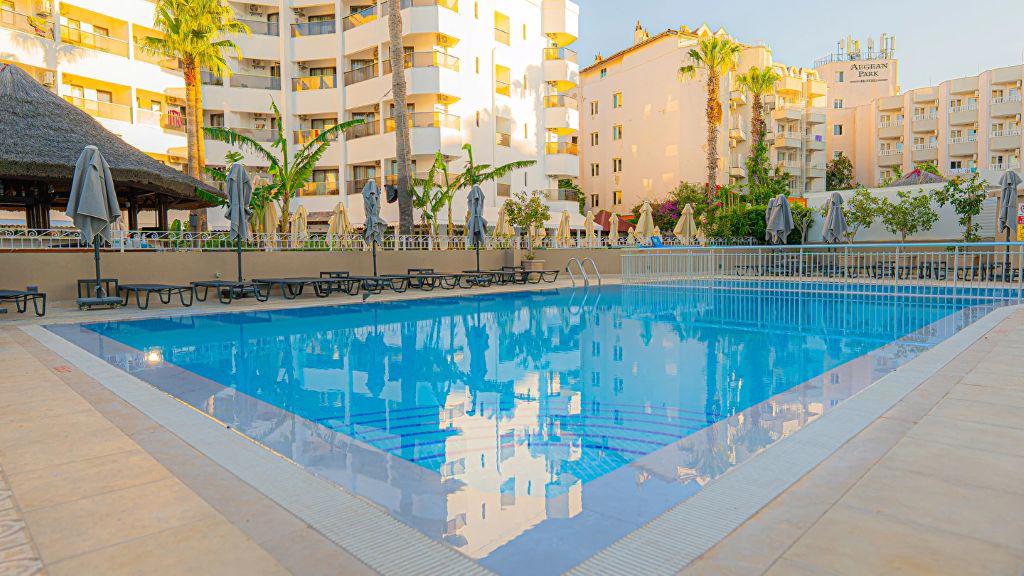 Yunus Beach Hotel