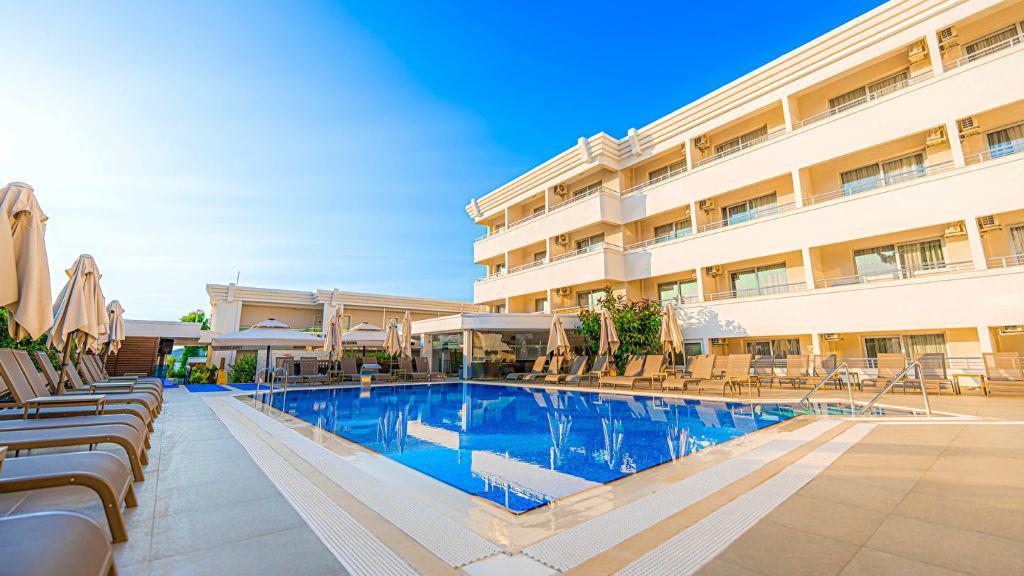 Banu Hotel Luxury
