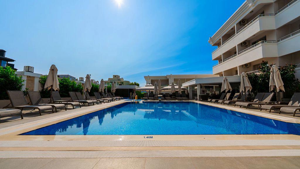 Banu Hotel Luxury