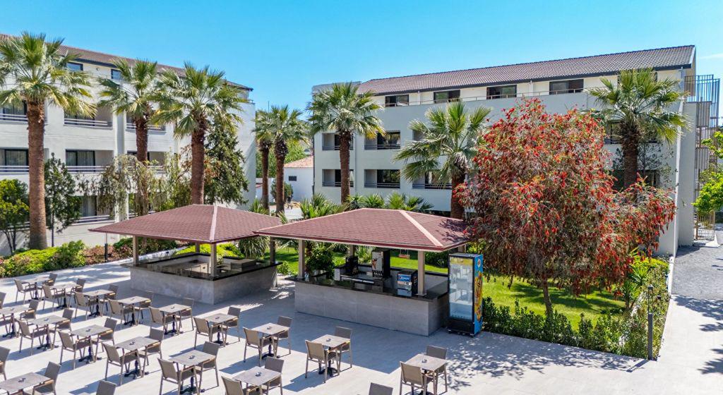 Proxima Hotel
