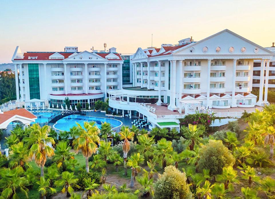 Roma Beach Resort Spa (+16)