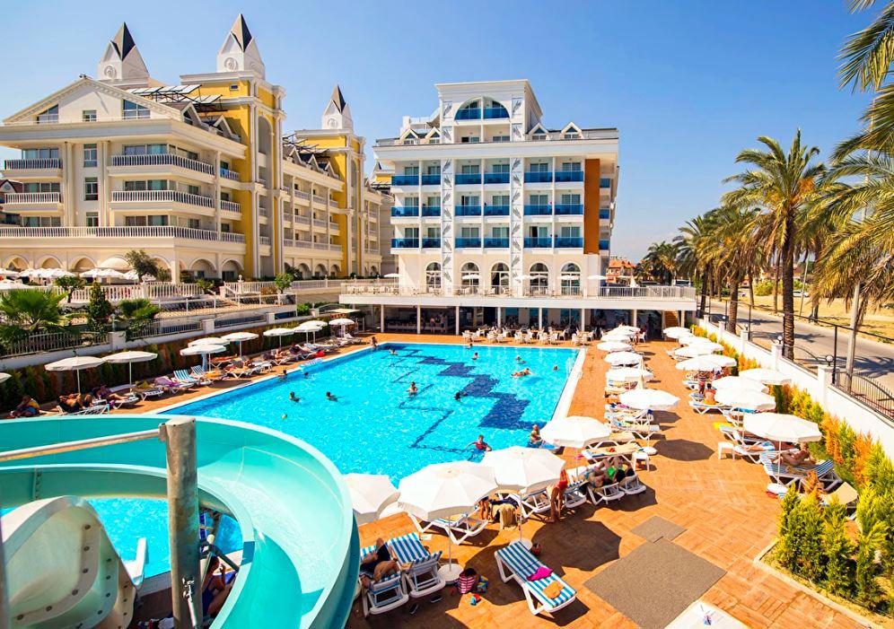 Palm World Resort & Spa Side
