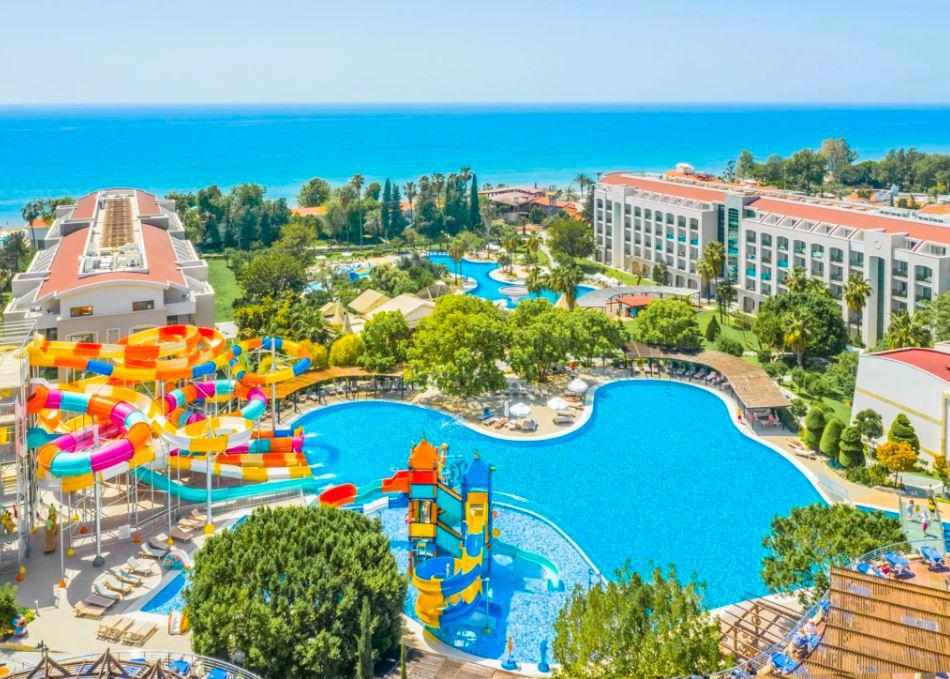 Horus Paradise Luxury Resort